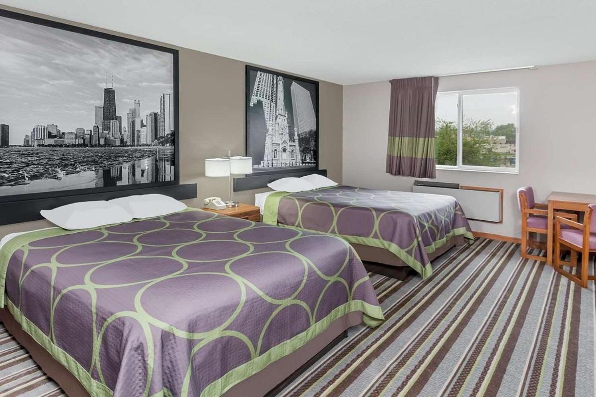 Super 8 By Wyndham Gilman Hotel Ngoại thất bức ảnh