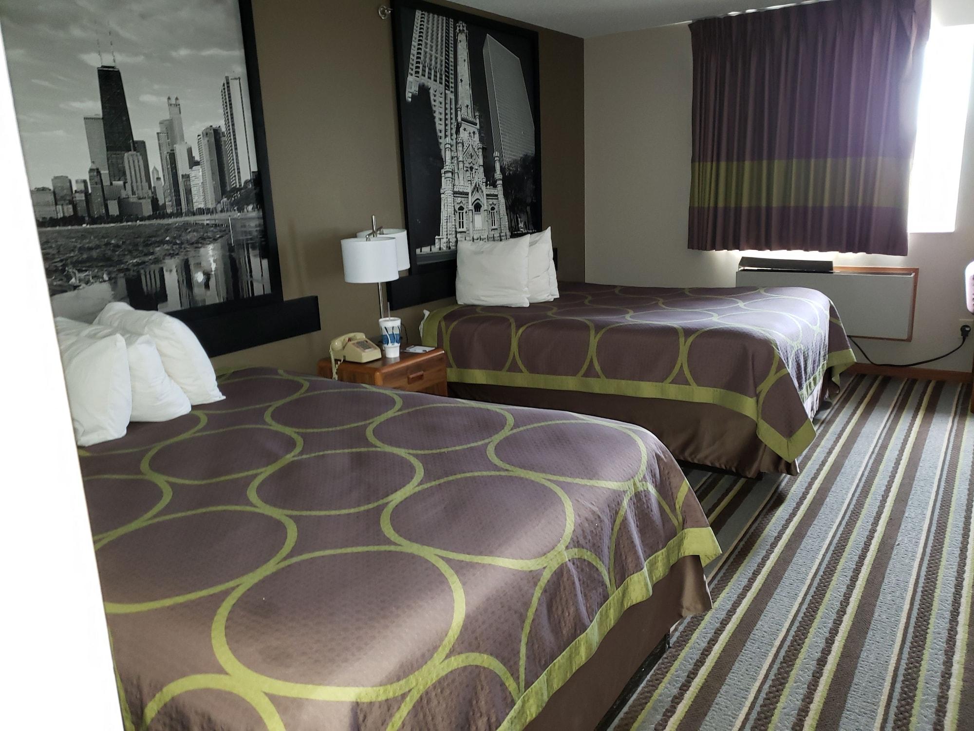 Super 8 By Wyndham Gilman Hotel Ngoại thất bức ảnh